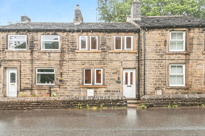 2 Bedroom Cottage For Sale In Hepworth Road, Jackson Bridge, Holmfirth, HD9