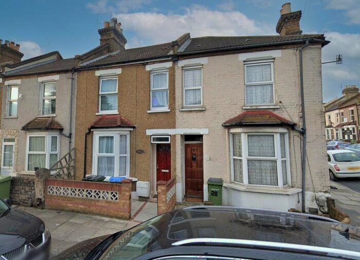 3 Bedroom Terraced House To Rent In Hartville Road, London, Greater London, SE18