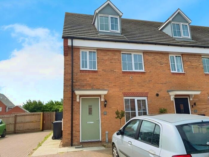 3 Bedroom End Of Terrace House To Rent In Market Rasen Drive, Bourne, PE10