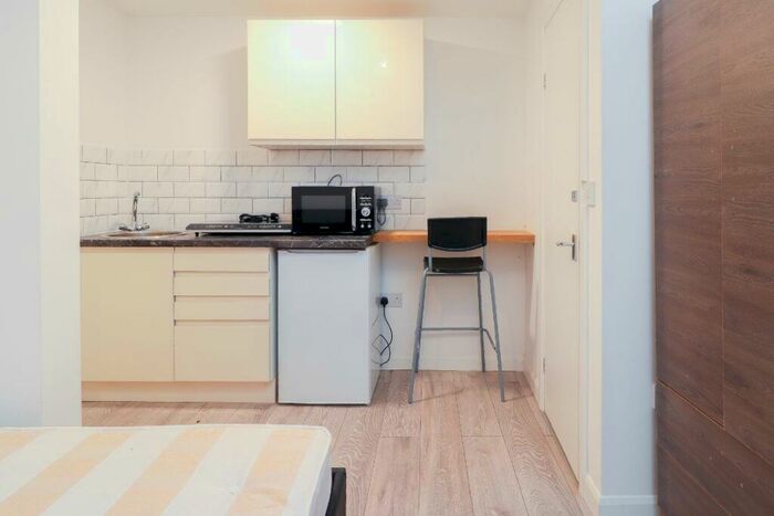 Studio To Rent In Camden High Street, NW1