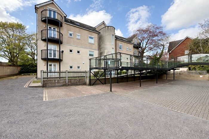 2 Bedroom Flat To Rent In Hulse Road, Banister Park, Southampton, SO15