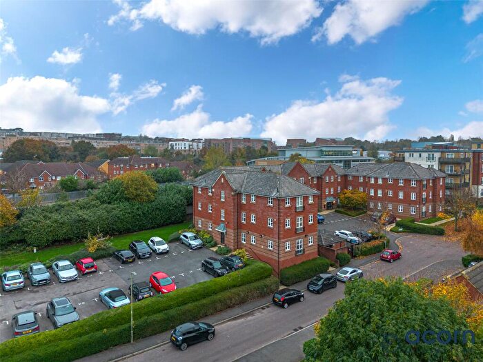 2 Bedroom Apartment For Sale In Thornbury Close, Mill Hill, London, NW7