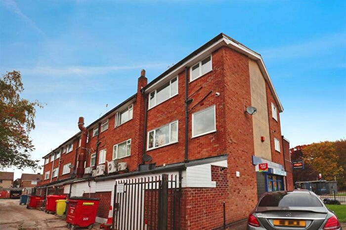 Detached House To Rent In A Ringwood Highway, Potters Green, Coventry., CV2