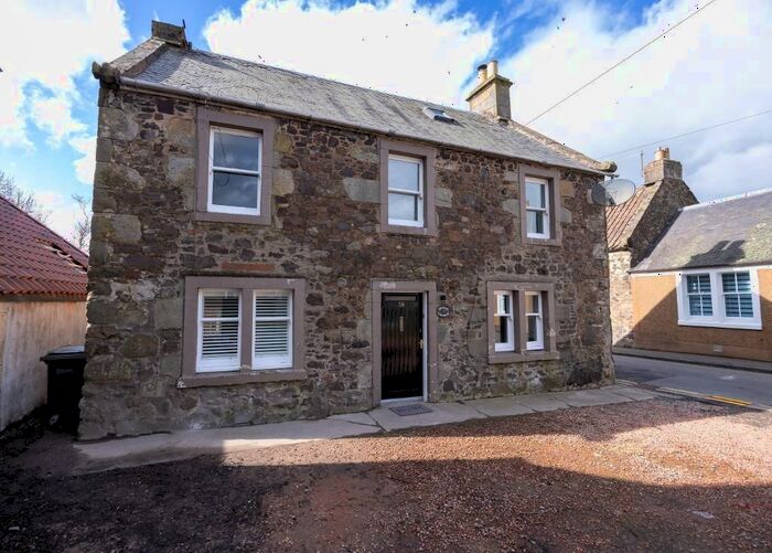 3 Bedroom End Of Terrace House For Sale In High Street, Auchtermuchty, Fife, KY14