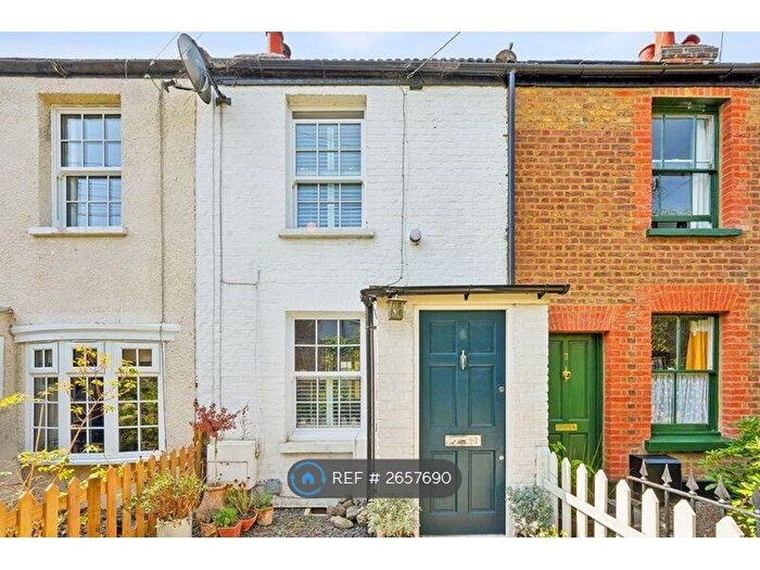 2 Bedroom Terraced House To Rent In Howard Street, Thames Ditton, KT7
