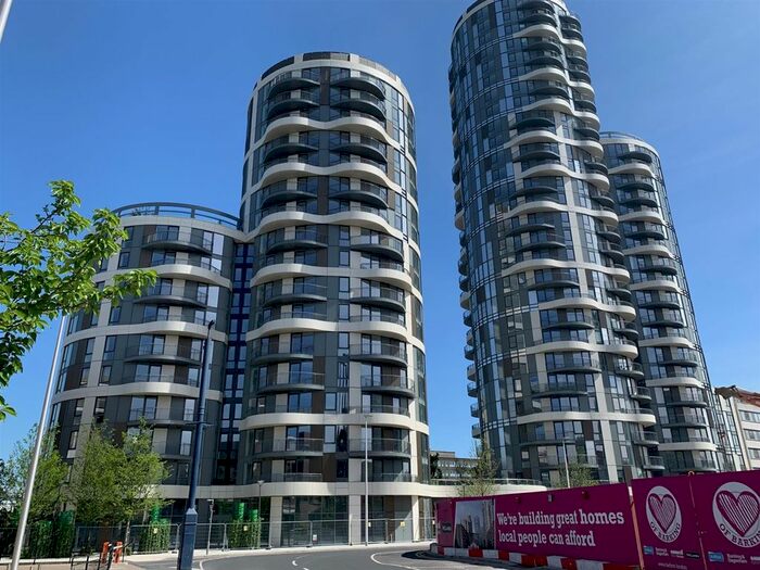 2 Bedroom Flat To Rent In Barking, Cambridge Road, Barking, IG11