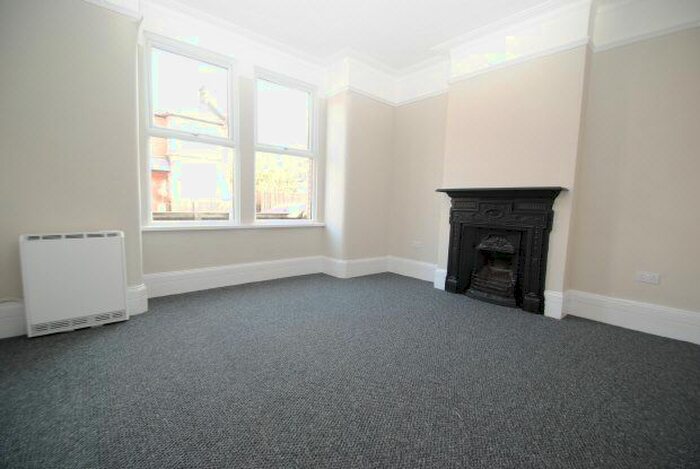 1 Bedroom Flat To Rent In Whatman Road, Forest Hill, SE23