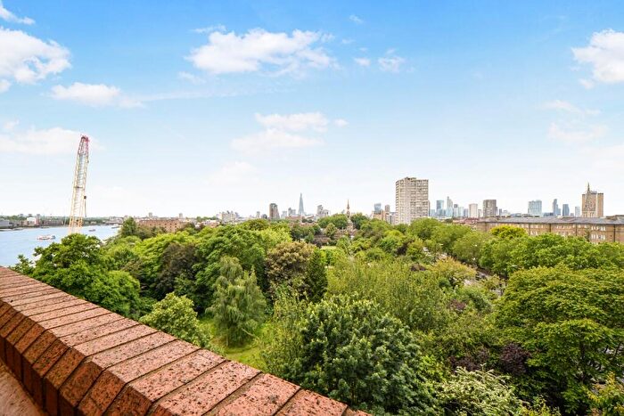 1 Bedroom Flat For Sale In Free Trade Wharf, Wapping, London, E1W