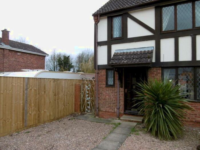 3 Bedroom Semi-Detached House To Rent In Spring Gardens, Sleaford, NG34