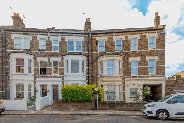 2 Bedroom Flat To Rent In Bradiston Road, London, W9