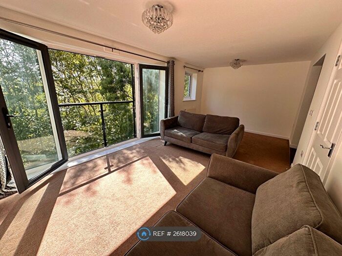 2 Bedroom Flat To Rent In Newfoundland Way, Portishead, Bristol, BS20