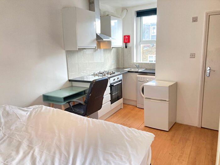 Studio To Rent In Very Near Chiswick High Road Area, Chiswick, W4