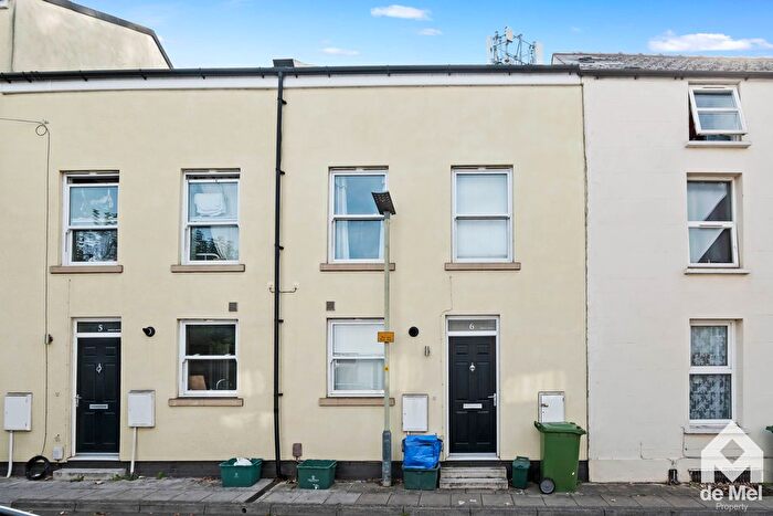 3 Bedroom Terraced House For Sale In King Street, Cheltenham, GL50