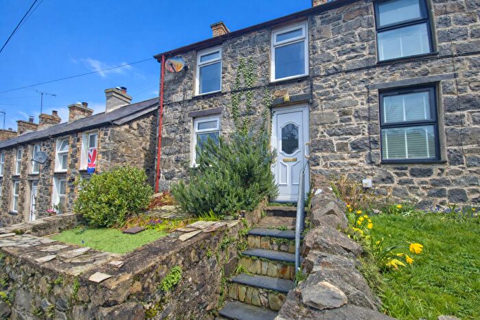 2 Bedroom End Of Terrace House For Sale In Pen Y Bryn Terrace, Efailnewydd, LL53