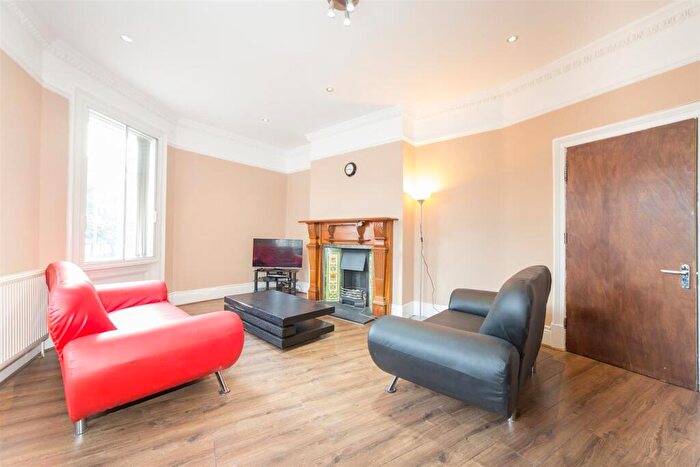 7 Bedroom Maisonette To Rent In £pppw - Jesmond Road, Jesmond, NE2