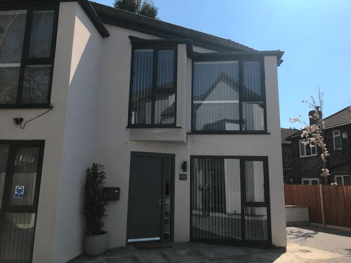 2 Bedroom Apartment To Rent In Buxton Road, Stockport, SK2