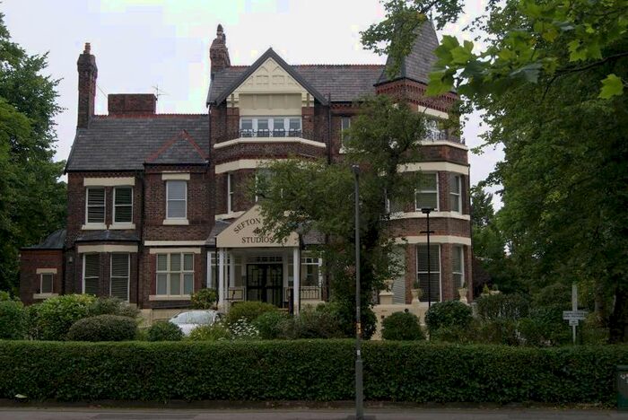 1 Bedroom Flat To Rent In Croxteth Drive, Sefton Park, Liverpool, L17