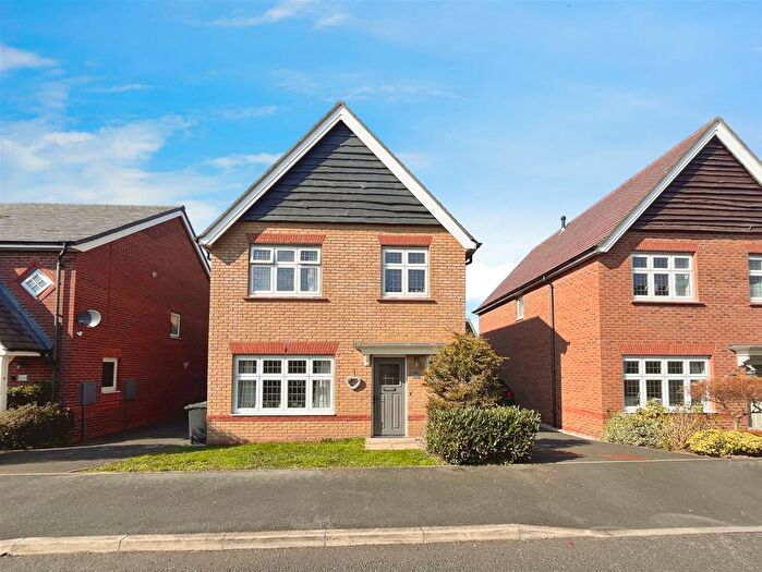 3 Bedroom Detached House For Sale In Holly Wood Way, Blackpool, FY4