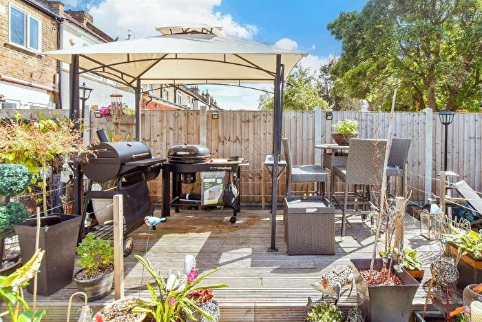 4 Bedroom Terraced House For Sale In Hazeldene Road, Ilford, Essex, IG3