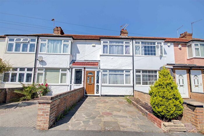 3 Bedroom Terraced House To Rent In Lynhurst Road, Hillingdon, UB10