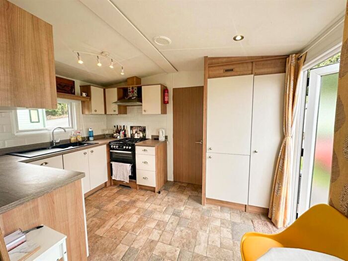 1 Bedroom Chalet For Sale In School Wood Farm, Straight Lane, Addingham, LS29