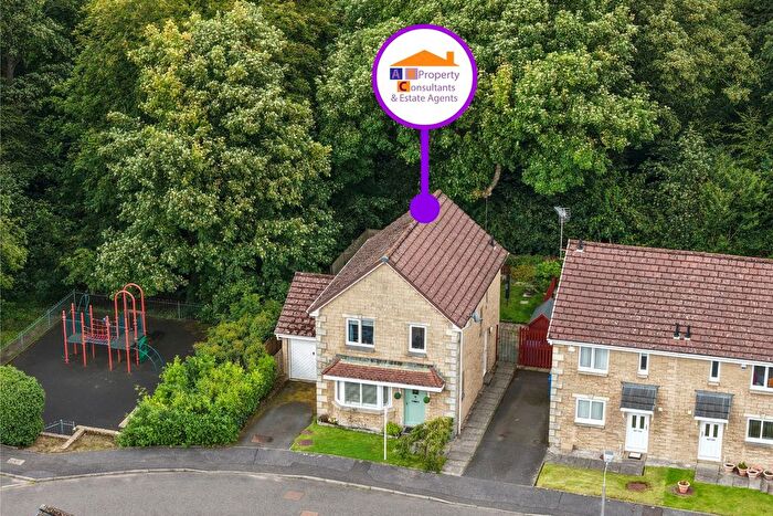 3 Bedroom Detached House For Sale In Calderside Grove, East Kilbride, Glasgow, G74