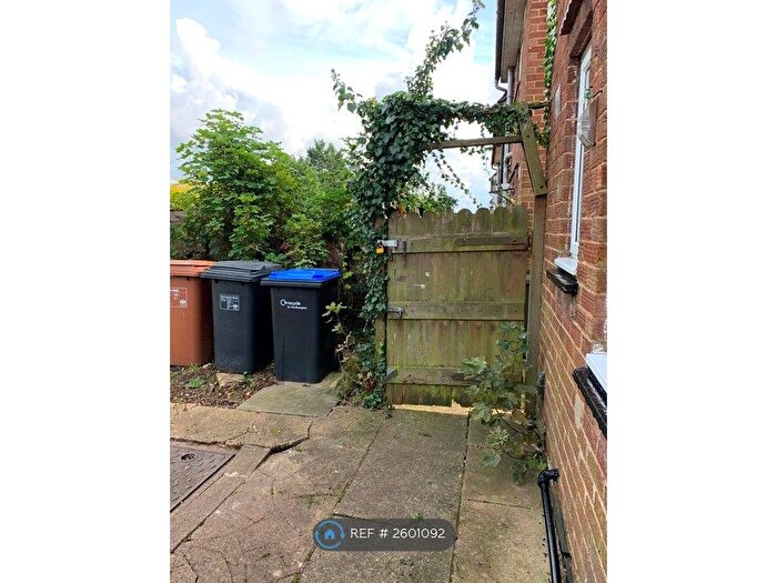 2 Bedroom End Of Terrace House To Rent In Hastings Road, Northampton, NN2
