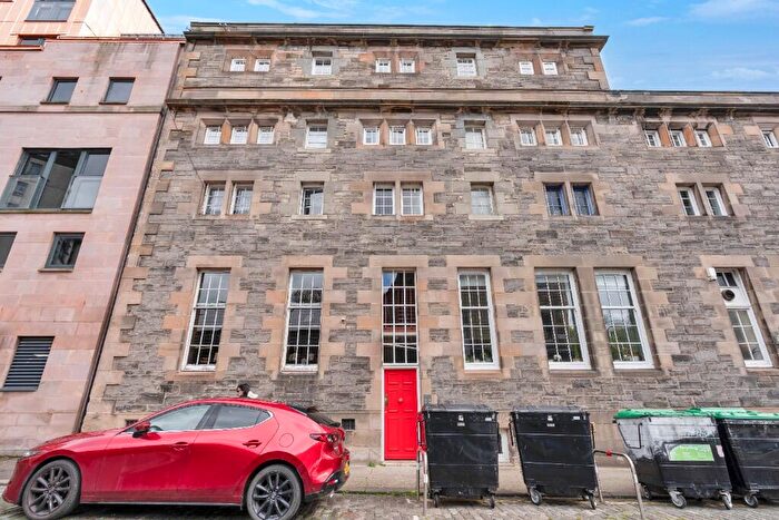 1 Bedroom Flat For Sale In Couper Street, Edinburgh, EH6