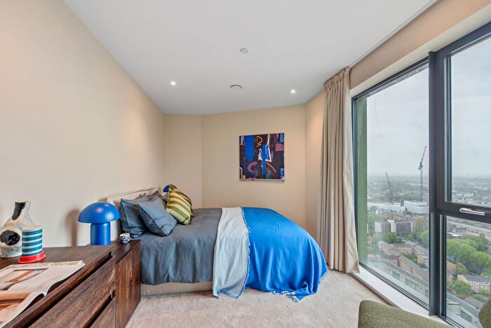 2 Bedroom Flat To Rent In Riverstone Heights, Reed Avenue, London, E3