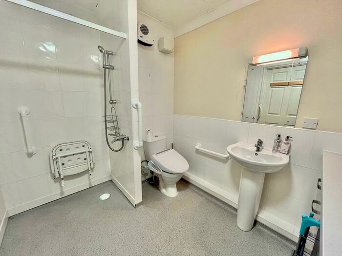 Flat For Sale In Cwrt Sant Tudno, Clarence Road, Llandudno, LL30