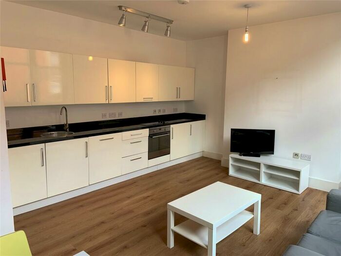 1 Bedroom Flat To Rent In Town Hall, Bexley Square, Salford, Manchester, M3