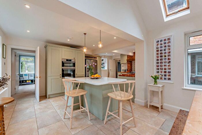 4 Bedroom Detached House For Sale In Stanford Dingley, Berkshire, RG7