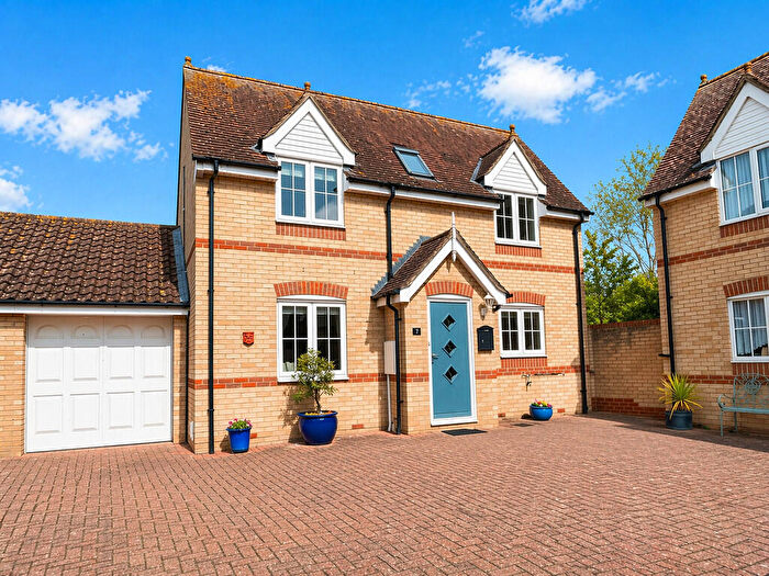 2 Bedroom Detached House For Sale In Ketley Close, Tiptree, CO5