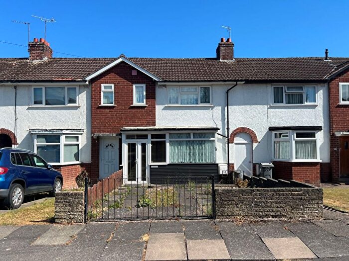 3 Bedroom Terraced House For Sale In Lanchester Road, Birmingham, B38