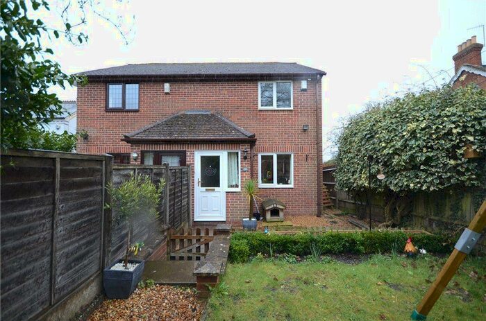 2 Bedroom Semi-Detached House To Rent In Guildford Road, GU12