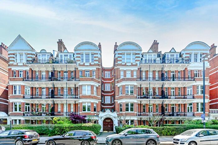 2 Bedroom Flat For Sale In Prince Of Wales Mansions, Battersea Park, London, SW11