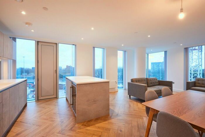 2 Bedroom Apartment To Rent In Victoria Residence, M15