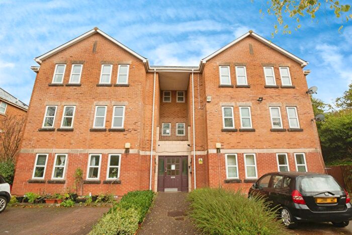 2 Bedroom Flat For Sale In Virgil Court, Cardiff, CF11
