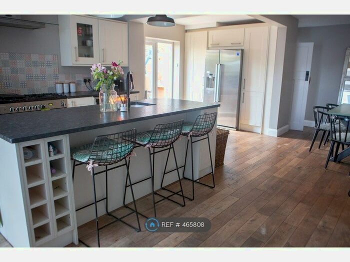 3 Bedroom Semi-Detached House To Rent In Dynevor Place, Fairlands, Guildford, GU3