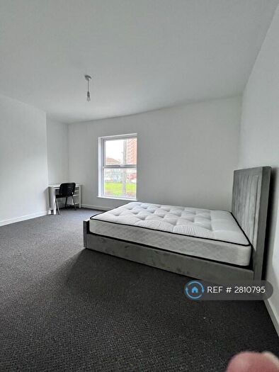 4 Bedroom Semi Detached House To Rent In Beaumont Street, Bristol, BS5