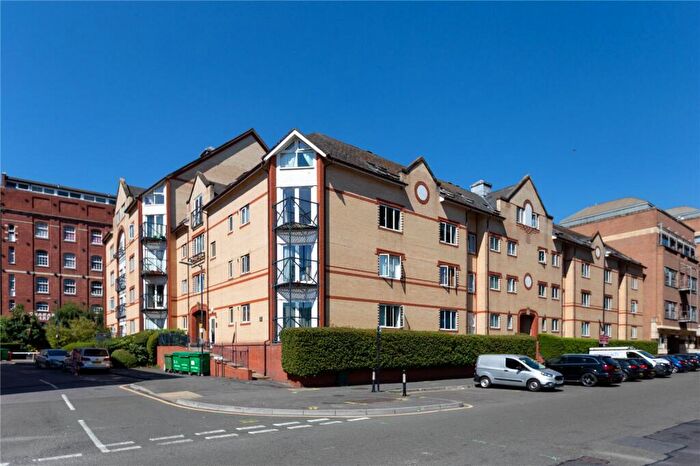 2 Bedroom Apartment To Rent In Jessop Court, Ferry Street, City Centre, Bristol, BS1
