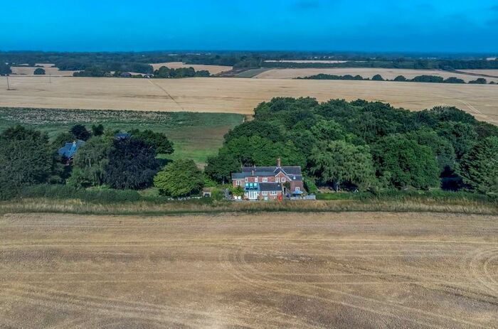 5 Bedroom Semi-Detached House For Sale In West Street, Lenham, ME17
