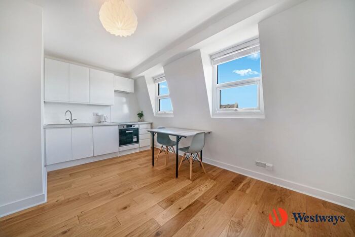 1 Bedroom Flat For Sale In Great Western Road, Maida Vale, W9