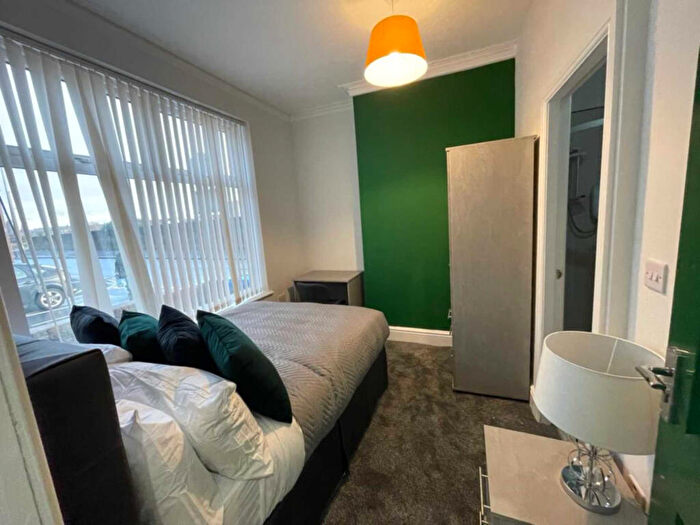 5 Bedroom House To Rent In Milford Street, Salford, M6