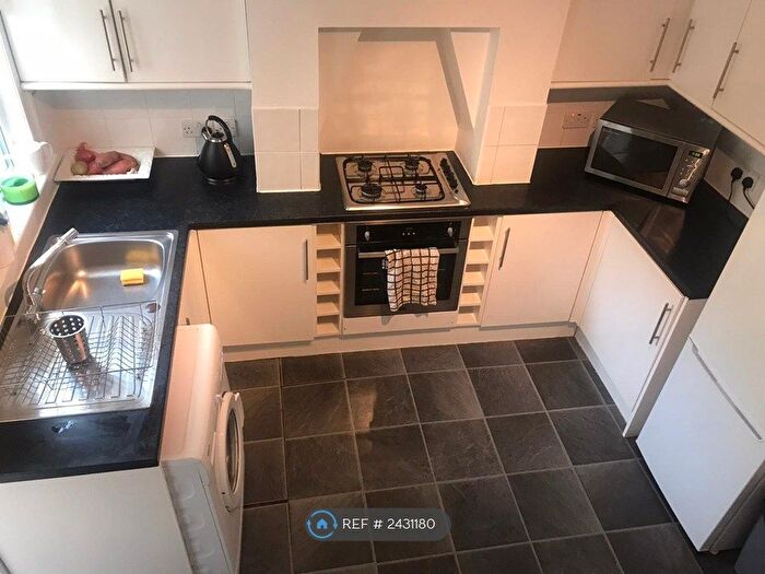 2 Bedroom Terraced House To Rent In Tennyson Road, London, E15