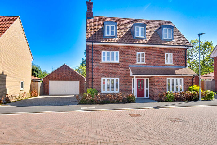 5 Bedroom Detached House For Sale In Woodlands Meadow, New Homes, CM6