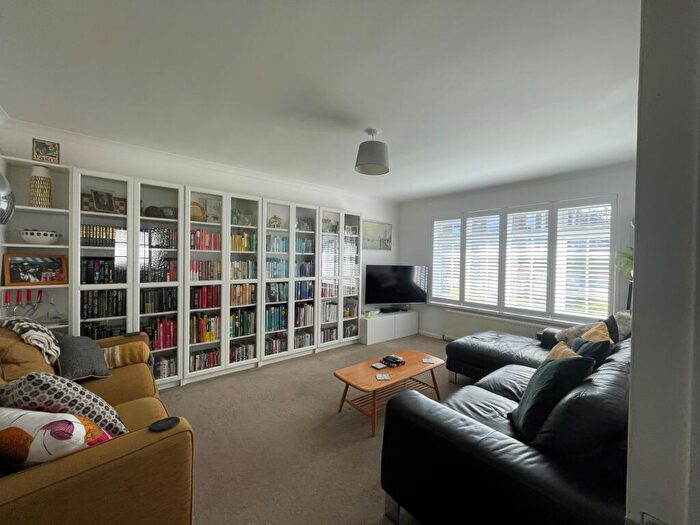 2 Bedroom Bungalow For Sale In Greenacre Drive, Walmer, CT14