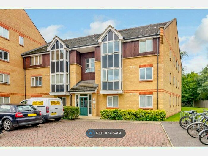 2 Bedroom Flat To Rent In Faraday Road, Guildford, GU1
