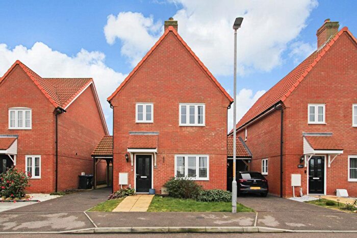 3 Bedroom Detached House For Sale In Wheatsheaf Square, Whitfield, Kent, CT16