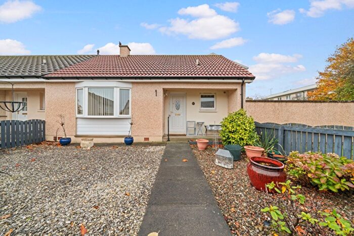 1 Bedroom Bungalow For Sale In Craigleith Road, Grangemouth, FK3
